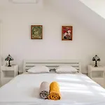 別荘 Zsuzsa Apartmanhaz Sukoró