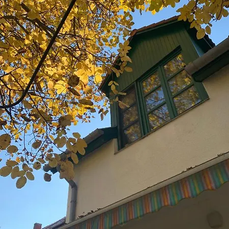 Holiday home Zsuzsa Apartmanhaz *