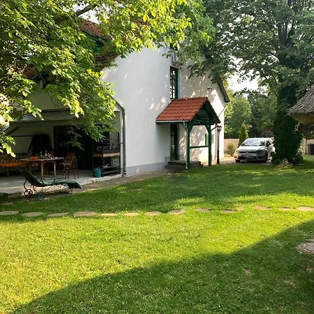 Holiday home Zsuzsa Apartmanhaz *
