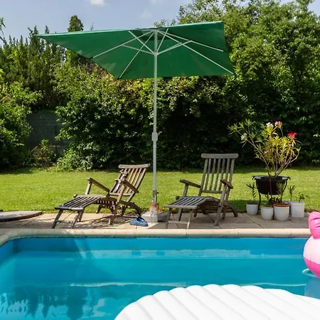 Zsuzsa Apartmanhaz Ferienhaus Sukoró