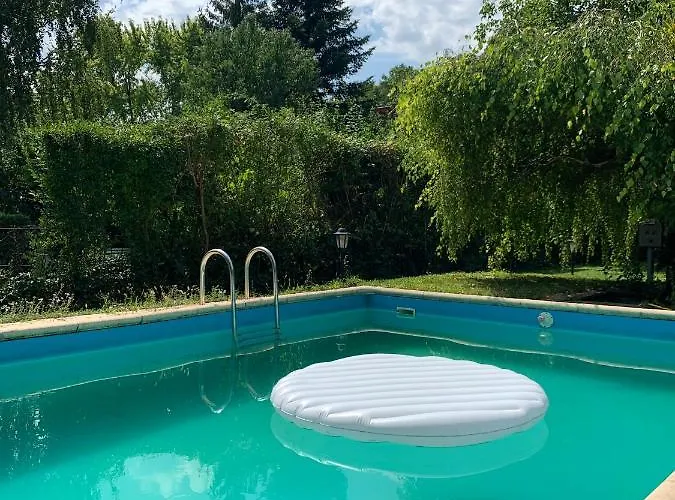 Zsuzsa Apartmanhaz בית נופש *