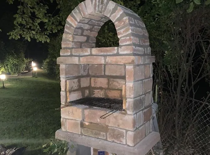 Zsuzsa Apartmanhaz * Sukoró