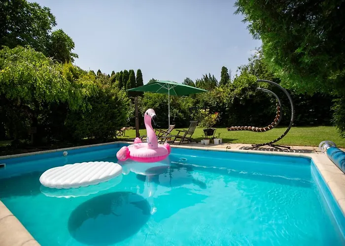 בית נופש Zsuzsa Apartmanhaz