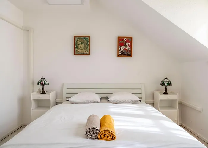 בית נופש Zsuzsa Apartmanhaz Sukoró